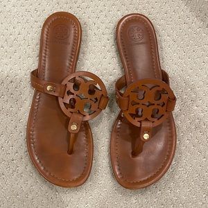 Tory Burch flip flops. Size 8